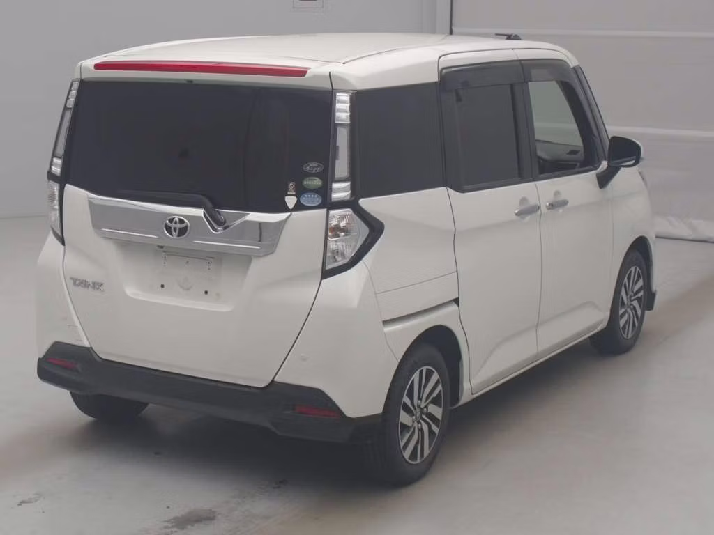 TOYOTA TANK