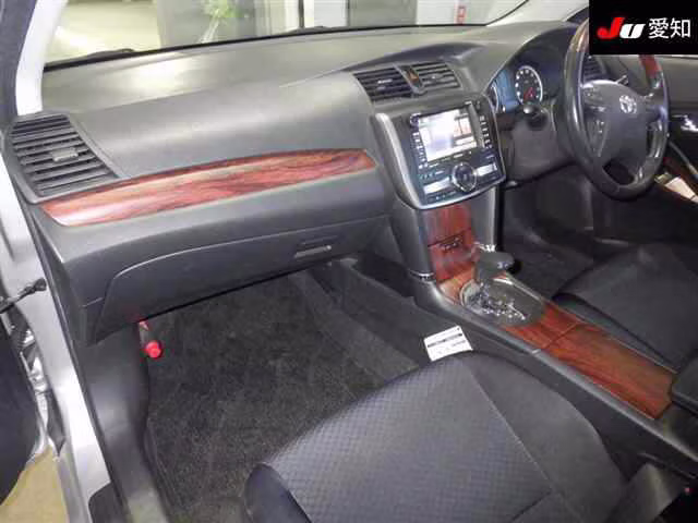 TOYOTA PREMIO