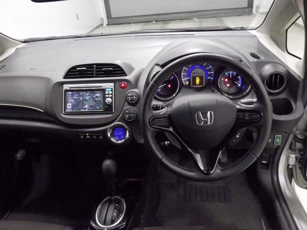 HONDA FIT SHUTTLE