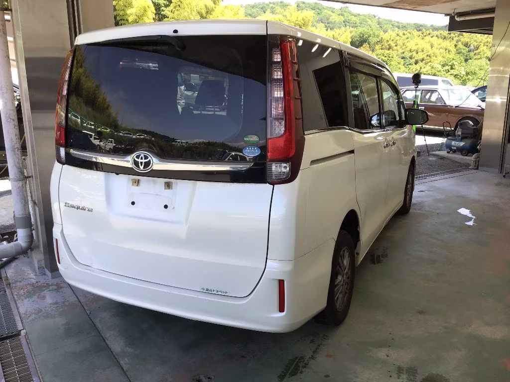 TOYOTA ESQUIRE