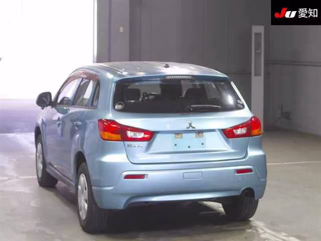 MITSUBISHI RVR