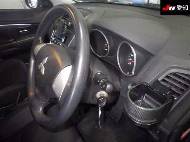 MITSUBISHI RVR