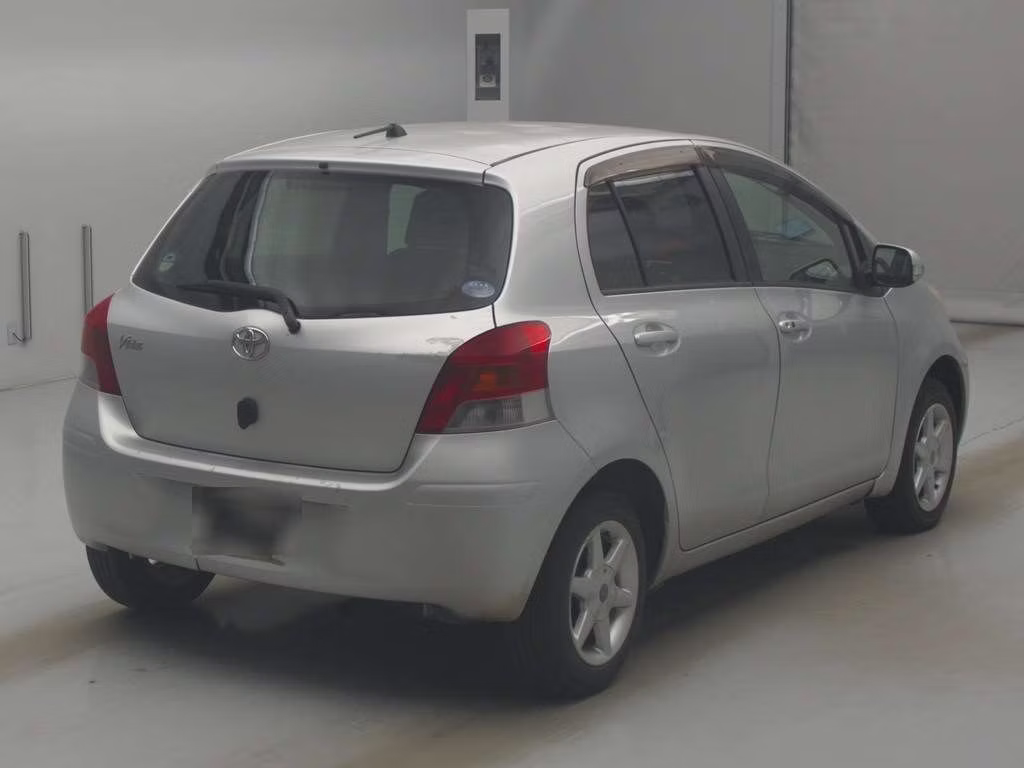 TOYOTA VITZ