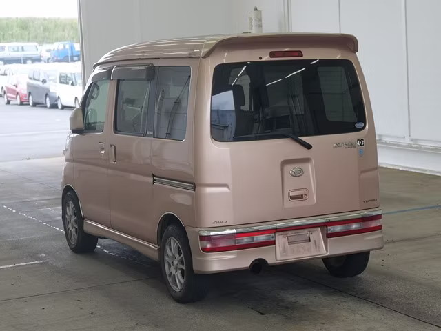 DAIHATSU ATRAI