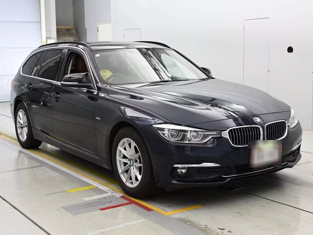BMW 3-SERIES