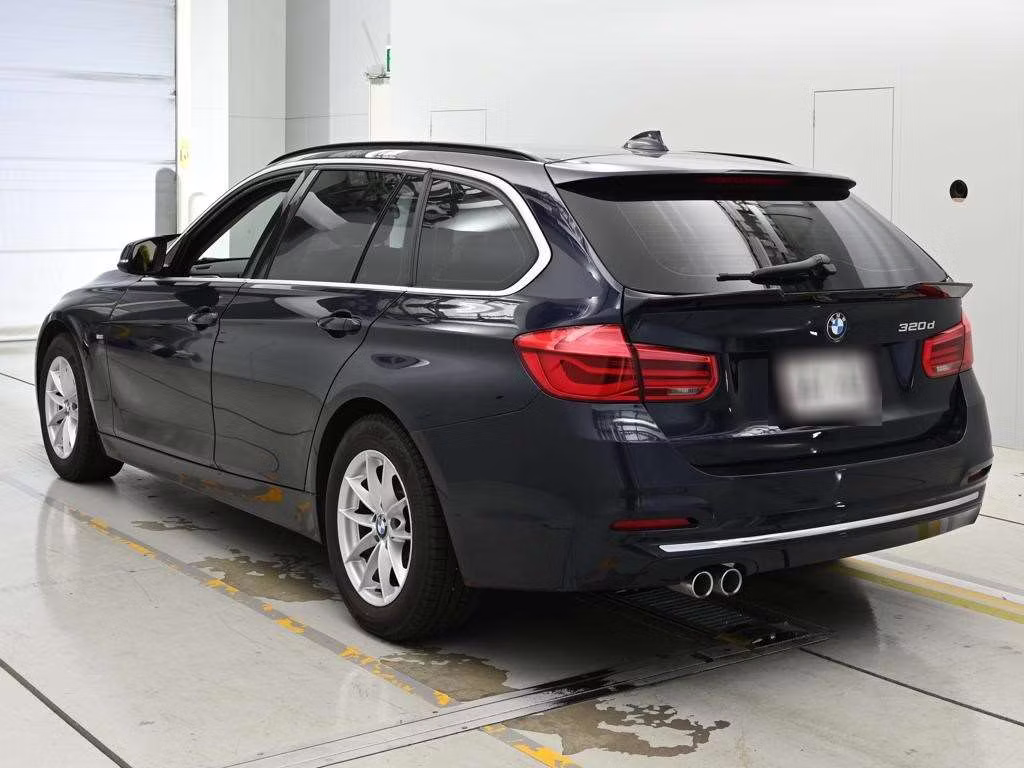 BMW 3-SERIES