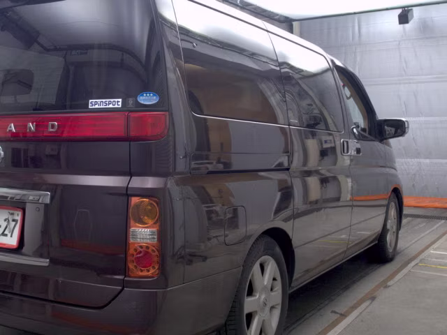 NISSAN ELGRAND