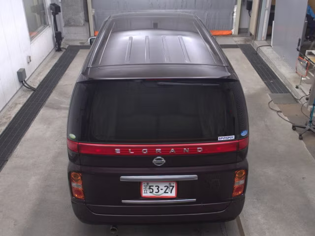 NISSAN ELGRAND