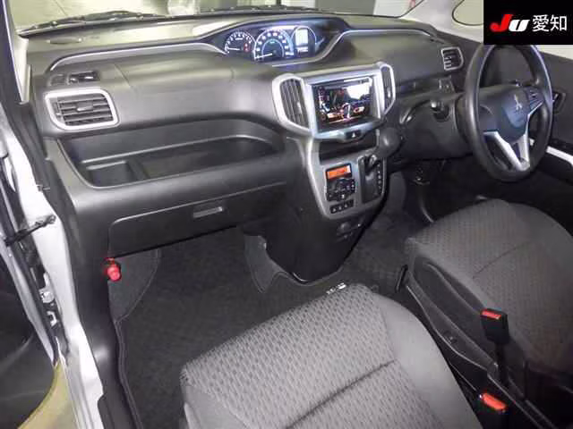 MITSUBISHI DELICA D:2