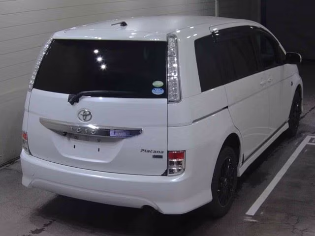 TOYOTA ISIS