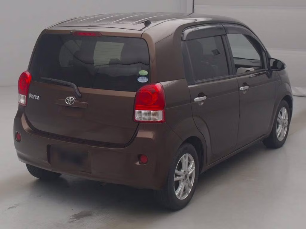 TOYOTA PORTE