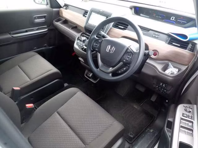 HONDA FREED+