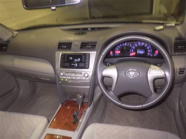 TOYOTA CAMRY