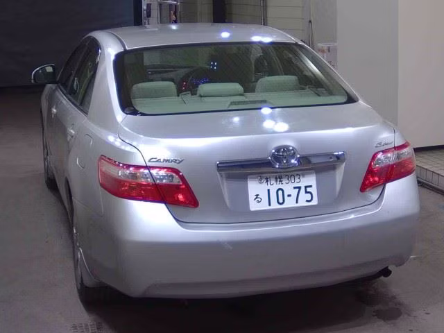 TOYOTA CAMRY