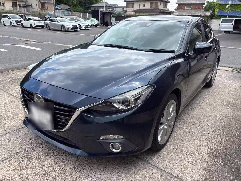MAZDA AXELA
