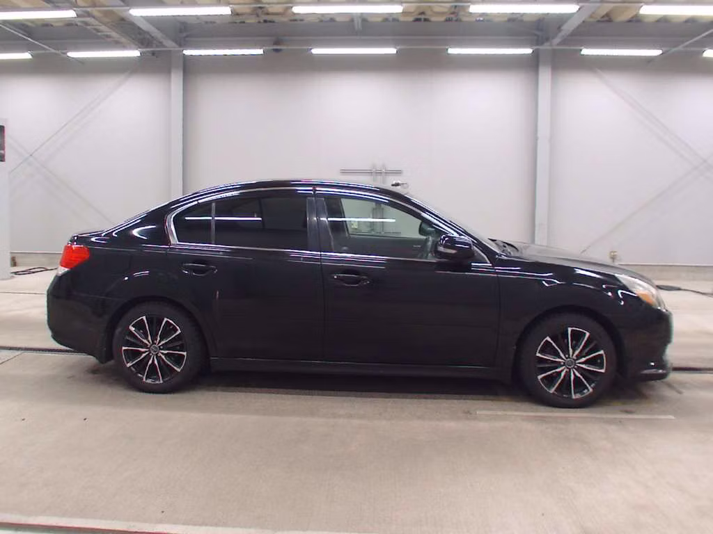 SUBARU LEGACY B4