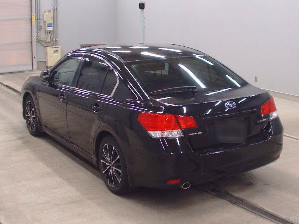SUBARU LEGACY B4