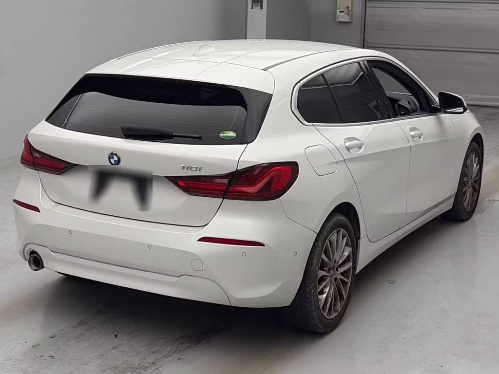 BMW 1-SERIES