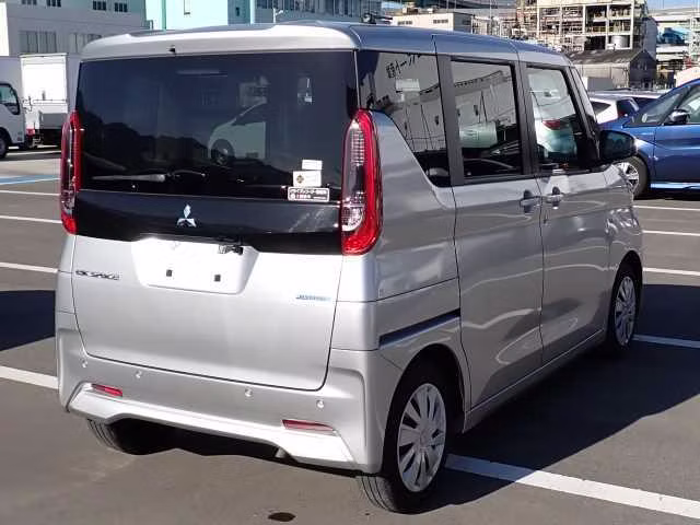 MITSUBISHI EK SPACE