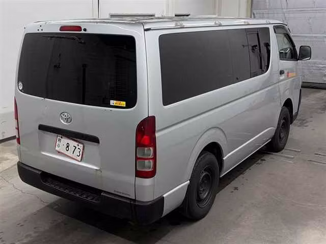 TOYOTA REGIUS ACE
