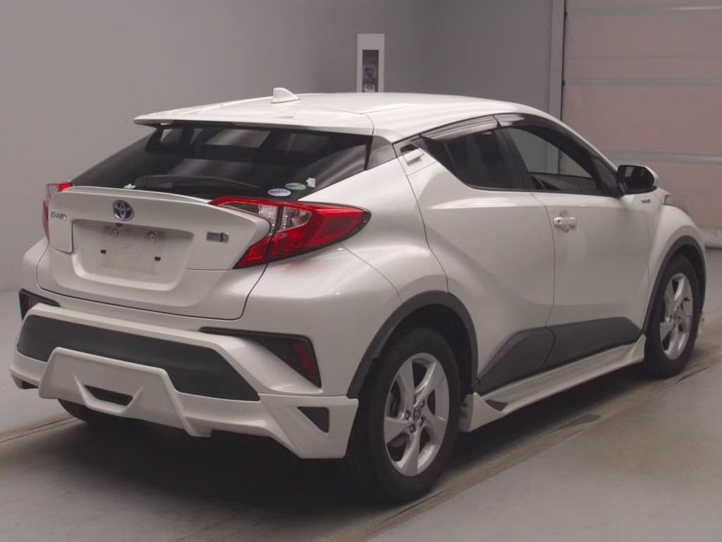 TOYOTA C-HR