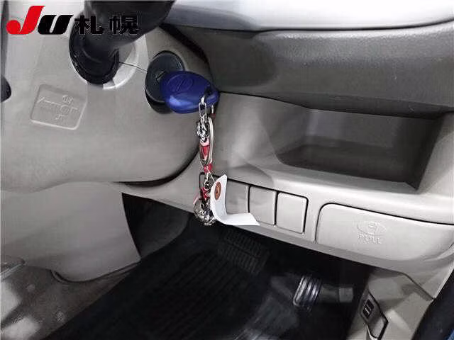 SUBARU R2