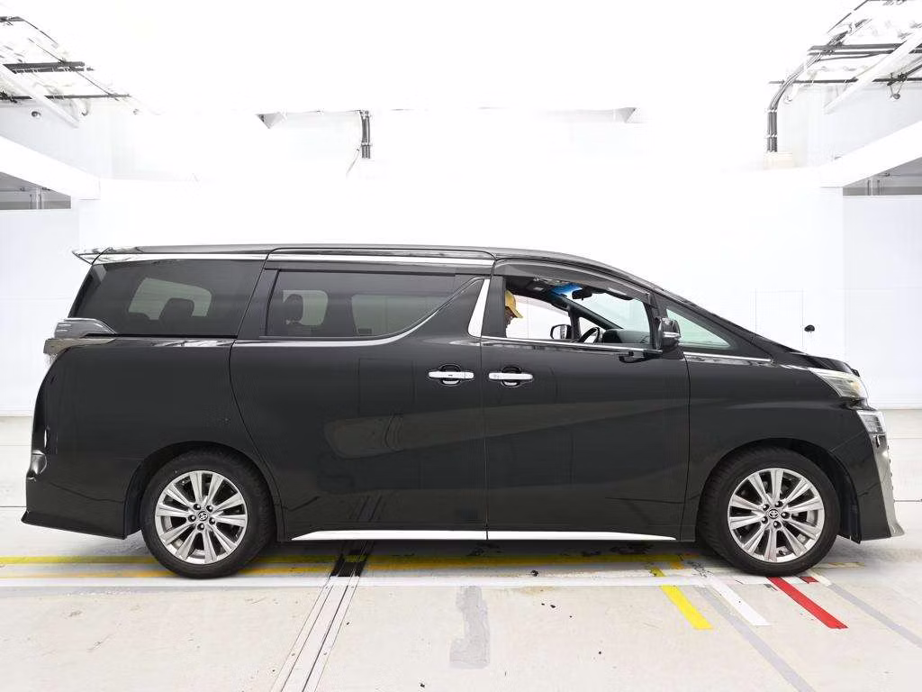 TOYOTA VELLFIRE