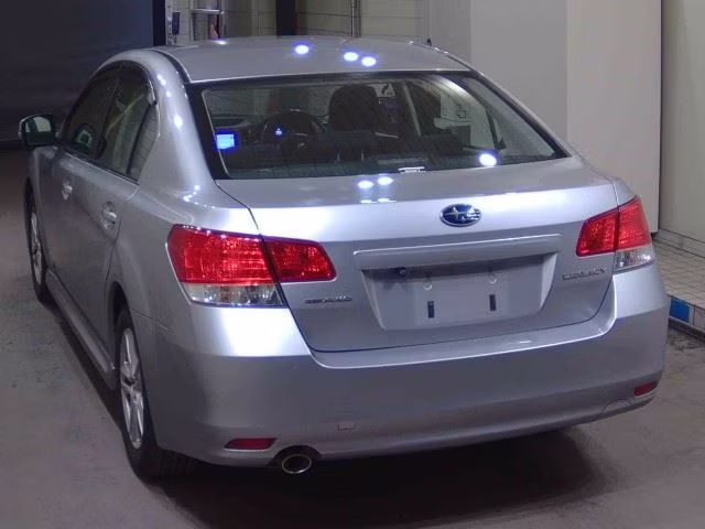 SUBARU LEGACY B4
