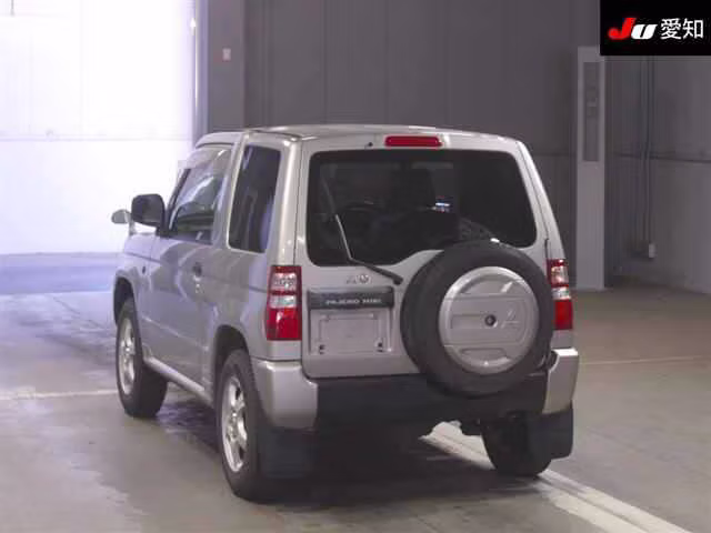 MITSUBISHI PAJERO MINI