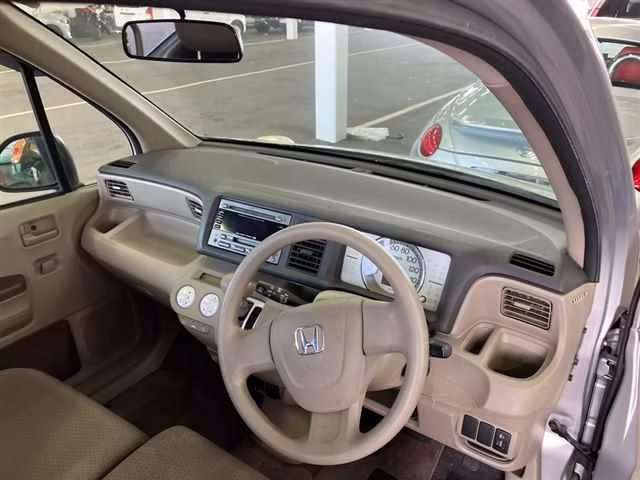 HONDA LIFE
