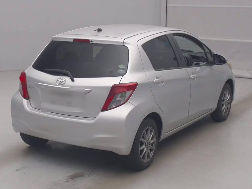 TOYOTA VITZ