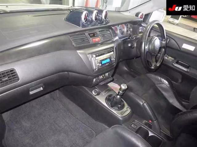 MITSUBISHI LANCER EVOLUTION