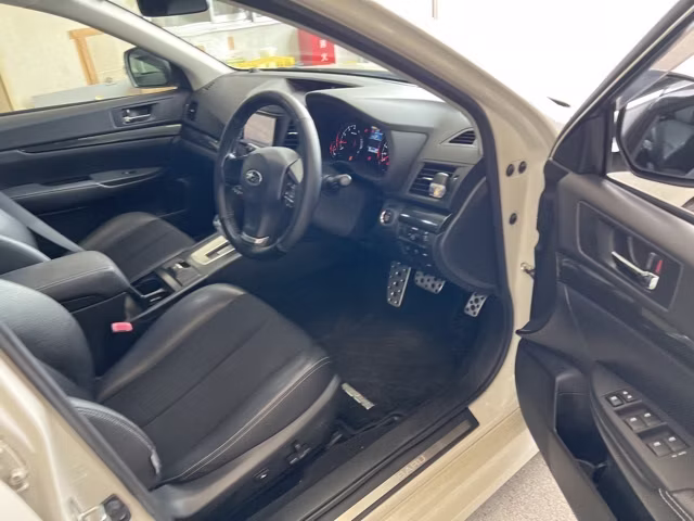 SUBARU LEGACY B4