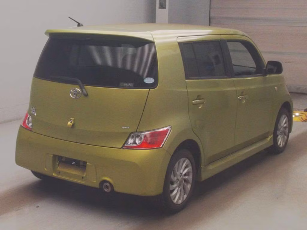 TOYOTA BB