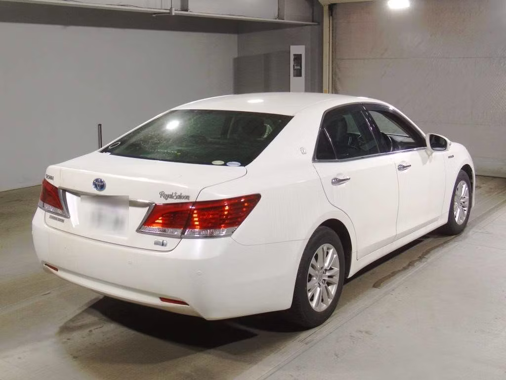 TOYOTA CROWN