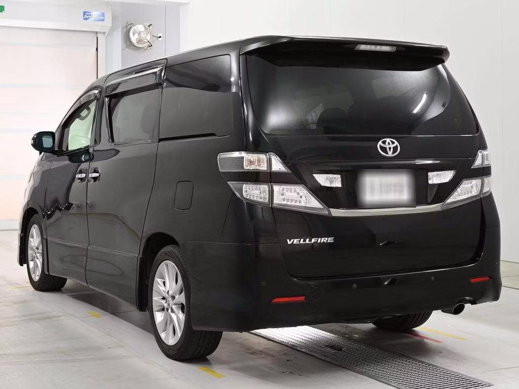 TOYOTA VELLFIRE
