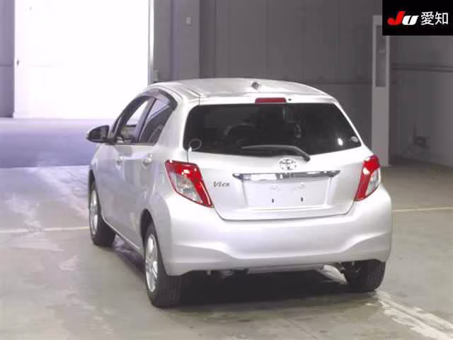 TOYOTA VITZ