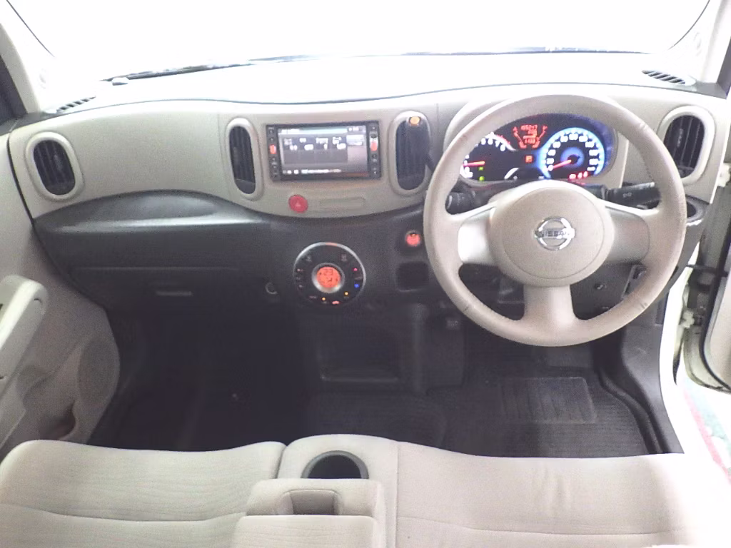 NISSAN CUBE
