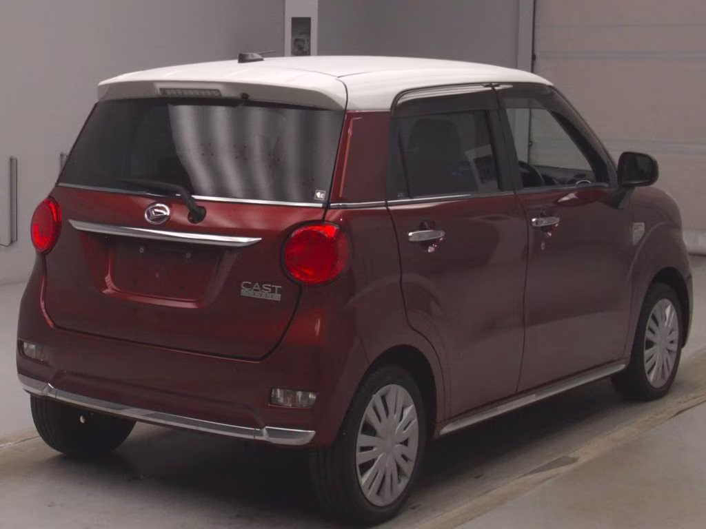 DAIHATSU CAST