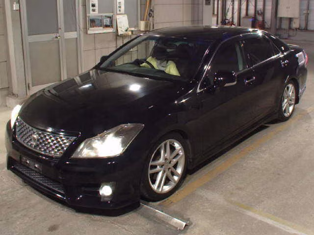 TOYOTA CROWN