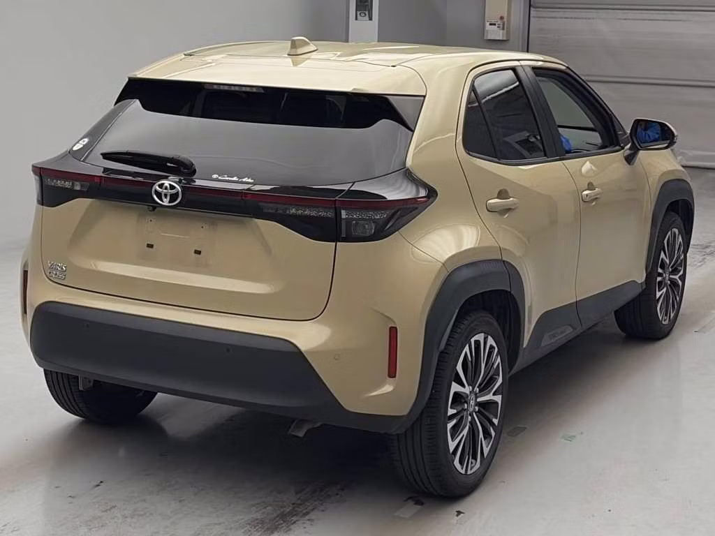 TOYOTA YARIS CROSS