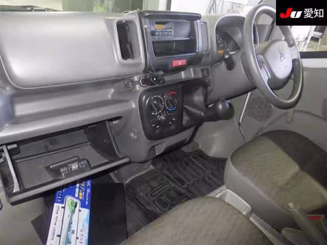 MITSUBISHI MINICAB