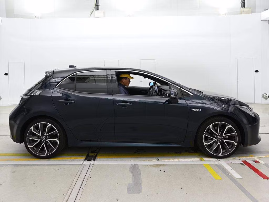 TOYOTA COROLLA