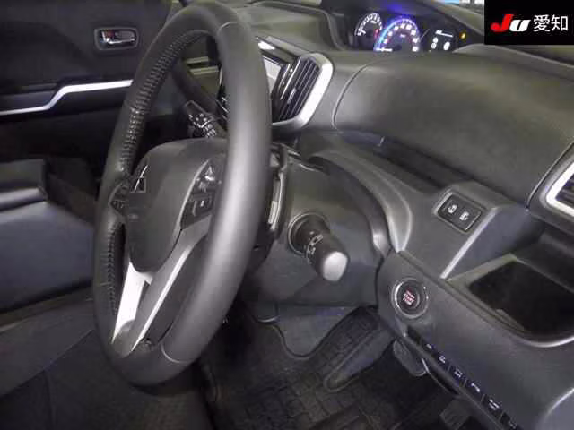 MITSUBISHI DELICA D:2