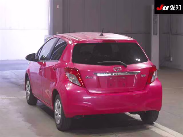 TOYOTA VITZ
