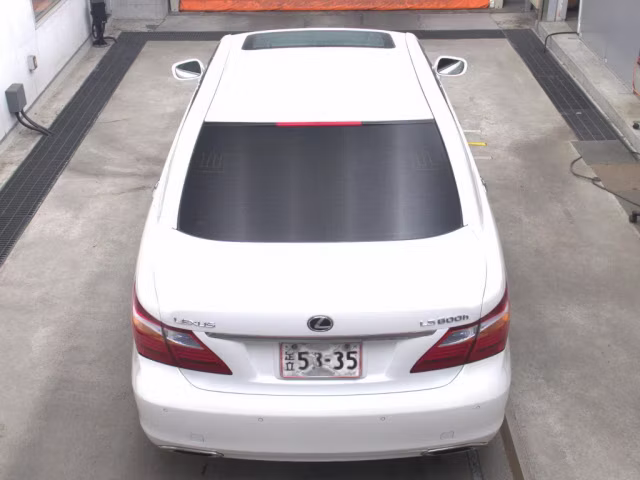 LEXUS LS600H