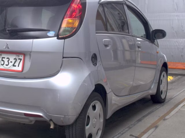 MITSUBISHI I