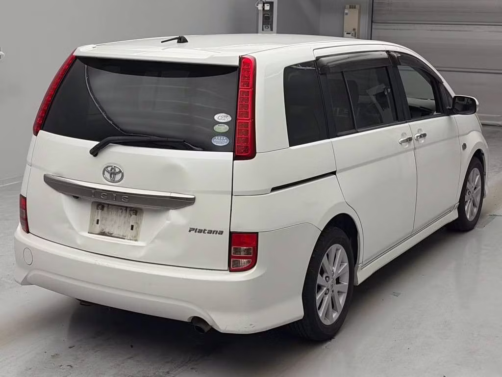 TOYOTA ISIS