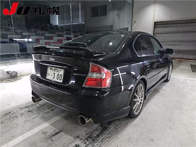 SUBARU LEGACY B4