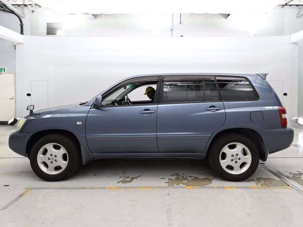 TOYOTA KLUGER V
